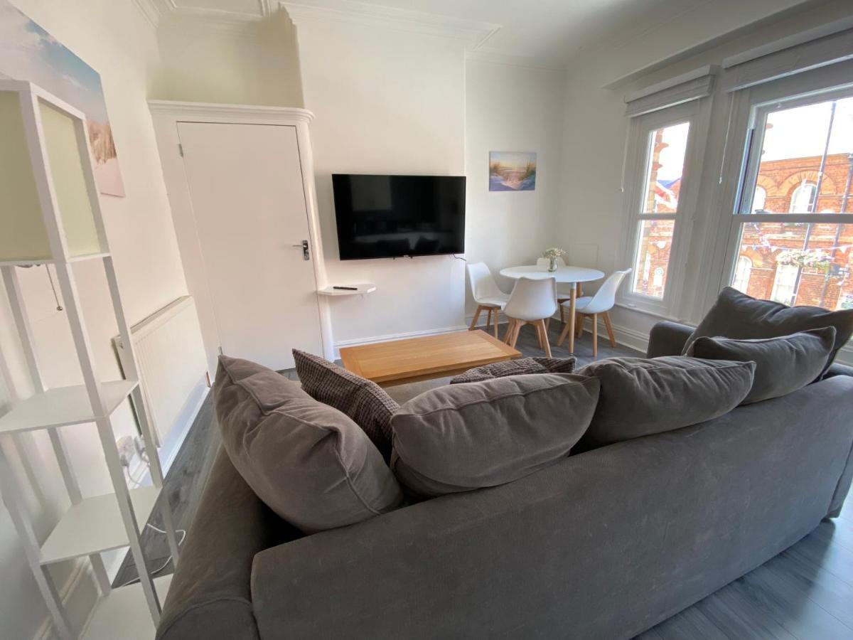 Lovely 2 Bedroom Apartment Near Hornsea Beach - The Lookout Екстер'єр фото